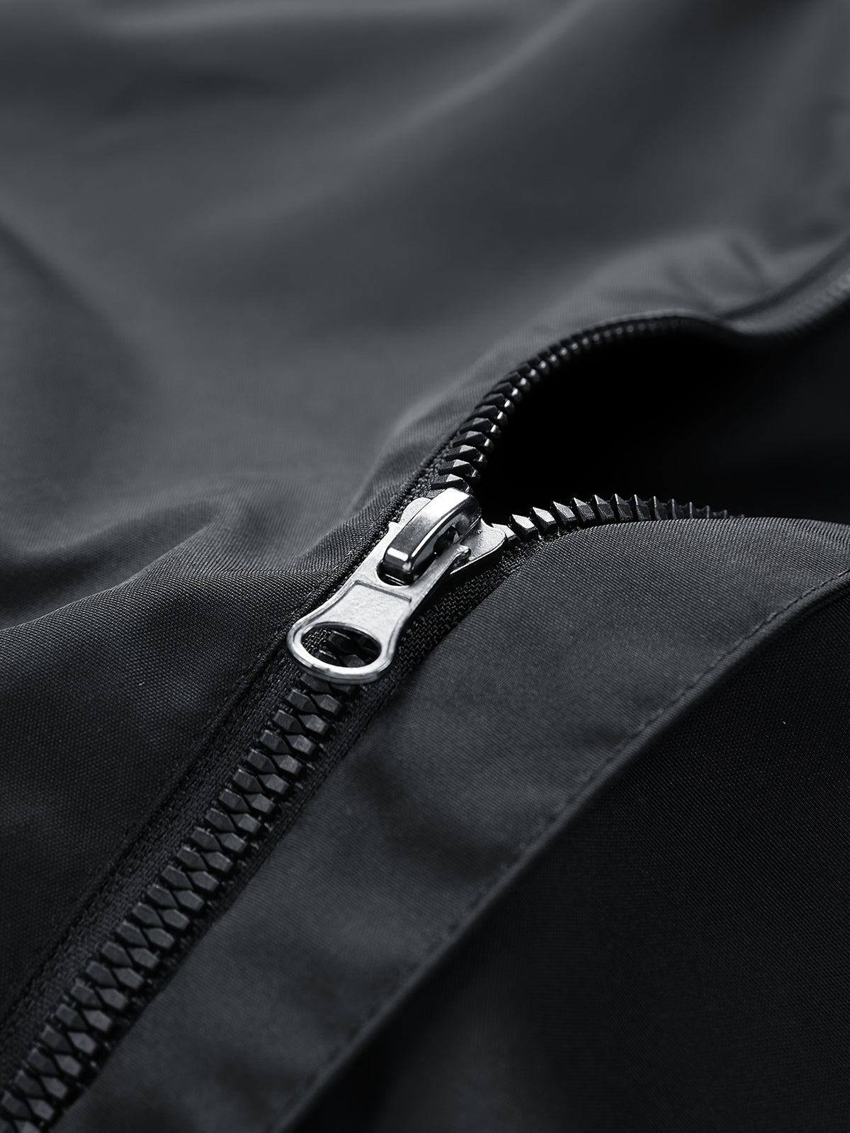 Loom & Soul Men’s Windproof Hooded Jacket – Lightweight Outdoor Essential