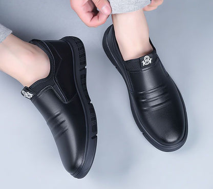 Loom & Soul Men’s Black & White Walking Shoes – Casual PU Leather Flats with Suede Finish, Breathable Comfort & Lace-Up Design