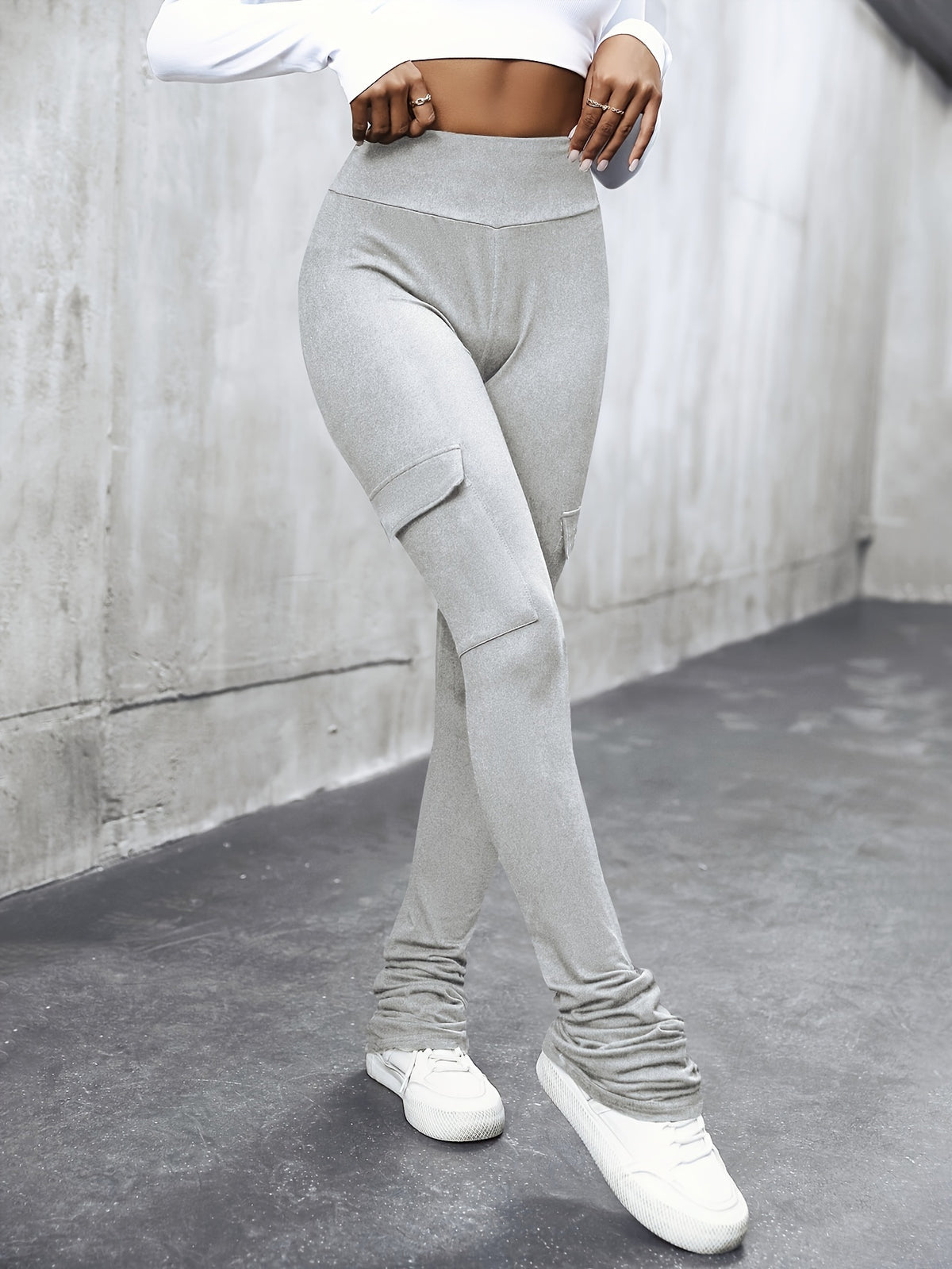 Pantalon cargo évasé – Pantalon femme moulant ultra-extensible avec poches