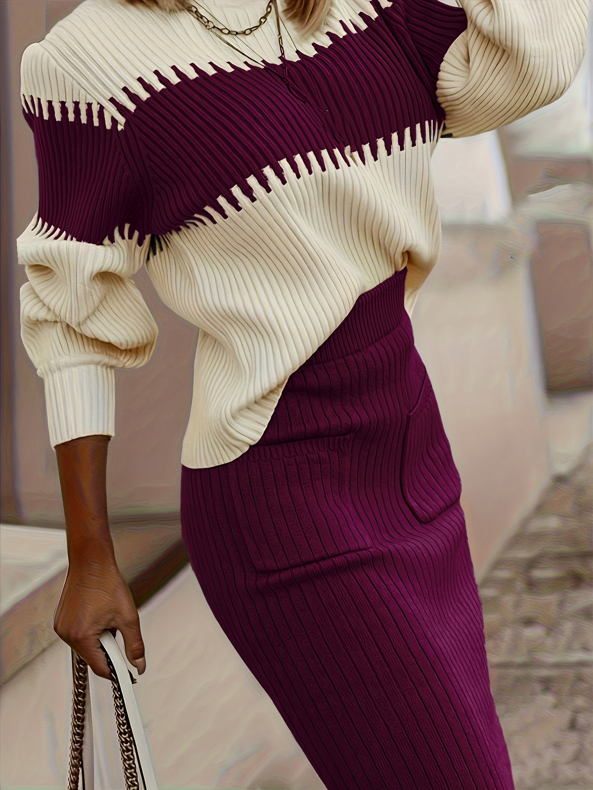 Ensemble pull à col montant et jupe color-block – Deux pièces hivernales élégantes