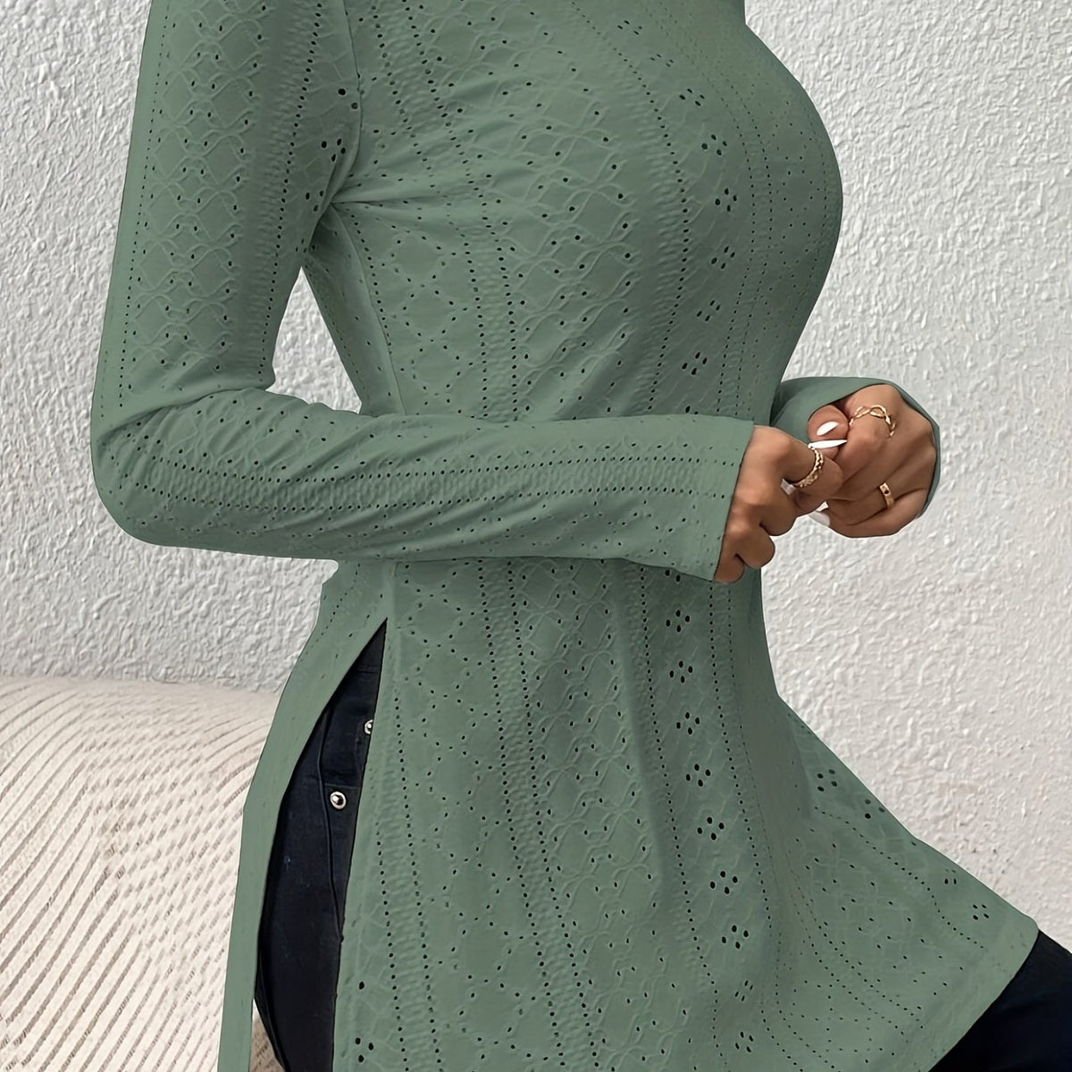 Elegant Long Sleeve Split Hem Top – Crew Neck Eyelet T-Shirt