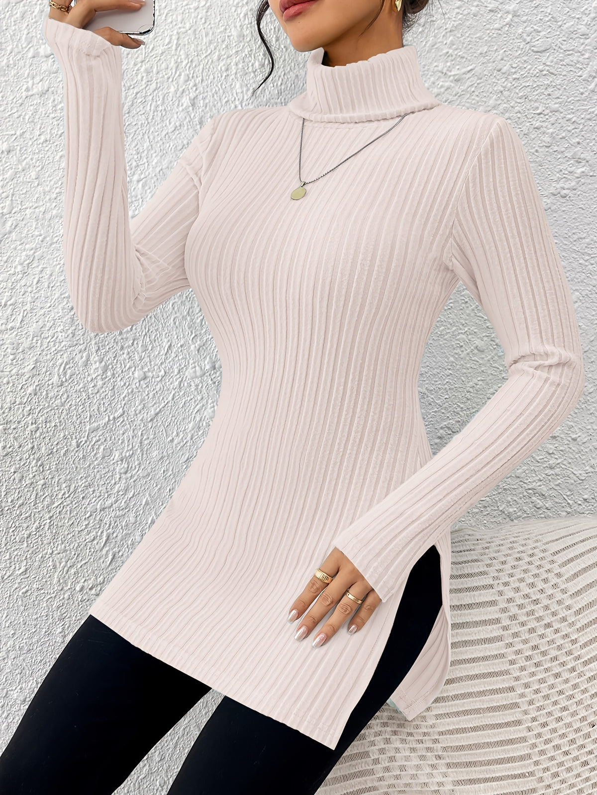 Haut élégant à col roulé pour femme – Tricot doux à manches longues et col montant