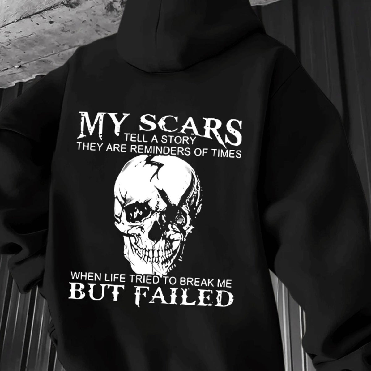 Sudadera con capucha para hombre "Mis cicatrices cuentan una historia" – Estampado trasero de calavera motivacional