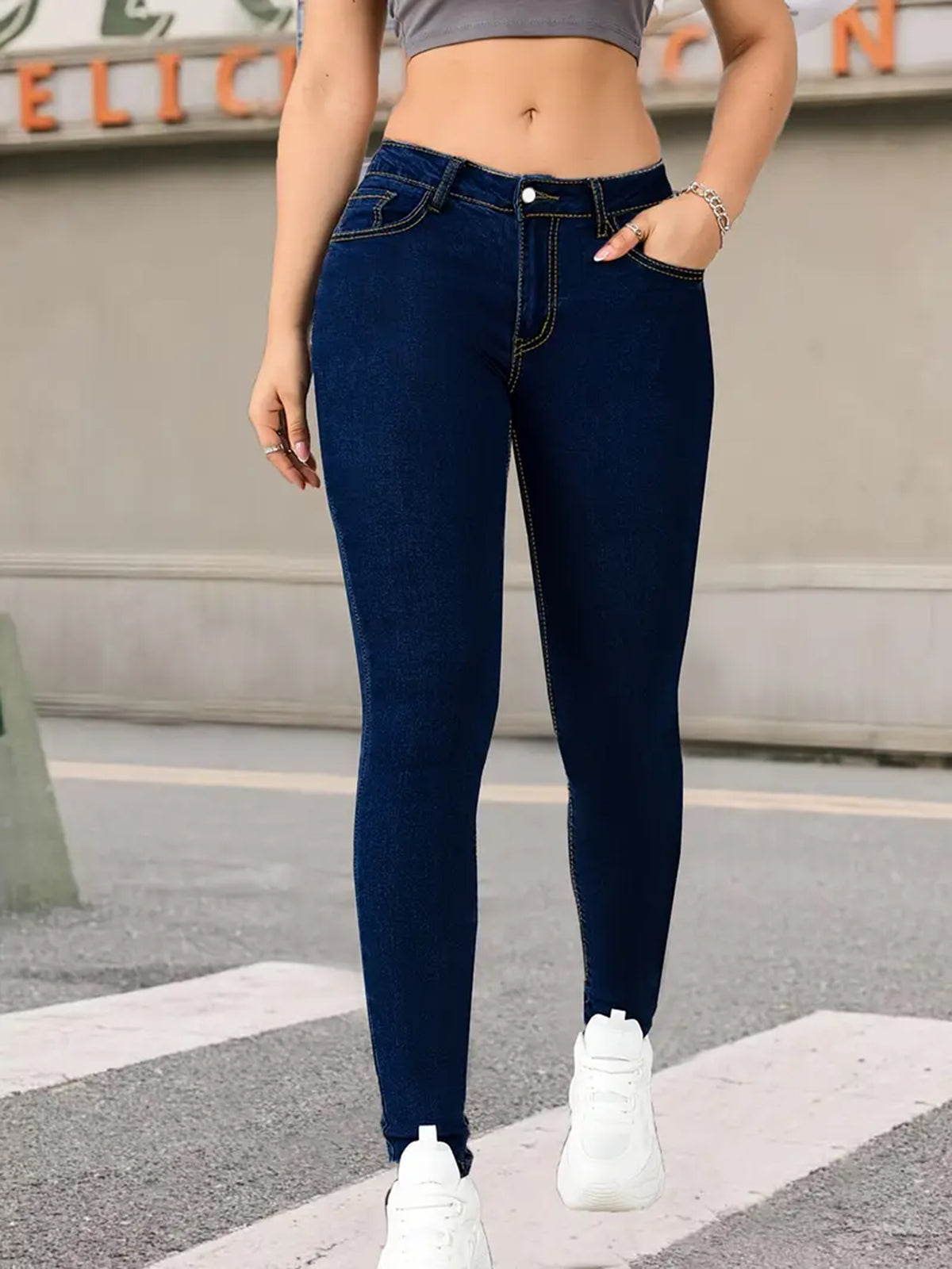 Women’s Slim Fit High-Waist Jeans – Stretch Pencil Denim
