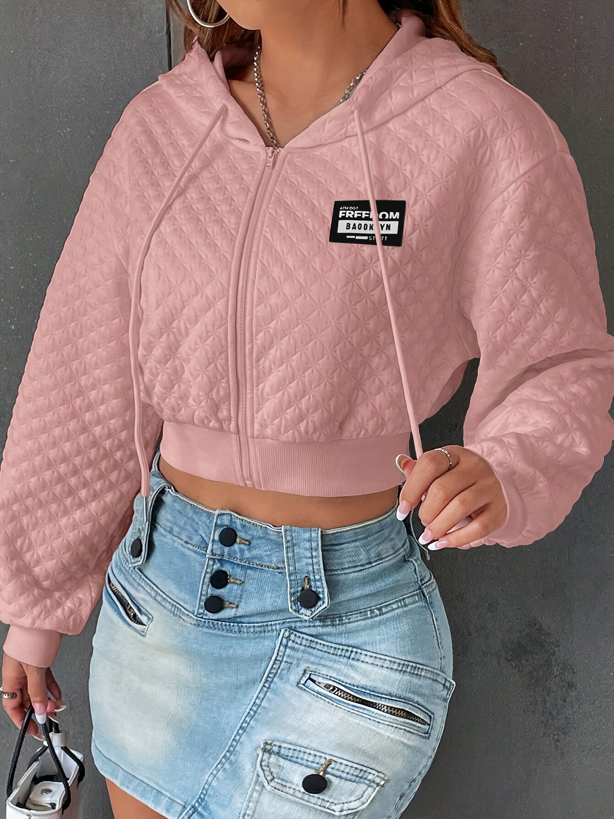 Sweat à capuche élégant à lettres pour femme – Pull court de rue rouge et noir