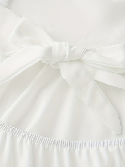 Robe courte blanche en dentelle à fines bretelles – Mini-robe élégante avec nœud au dos