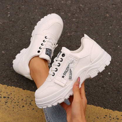 Baskets montantes Loom & Soul™ à lacets et fermeture éclair latérale – Chaussures décontractées pour femmes en PU à semelle épaisse avec motifs cousus contrastés