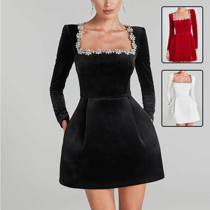Robe patineuse fleurie à col carré et strass – Robe longue élégante à manches longues