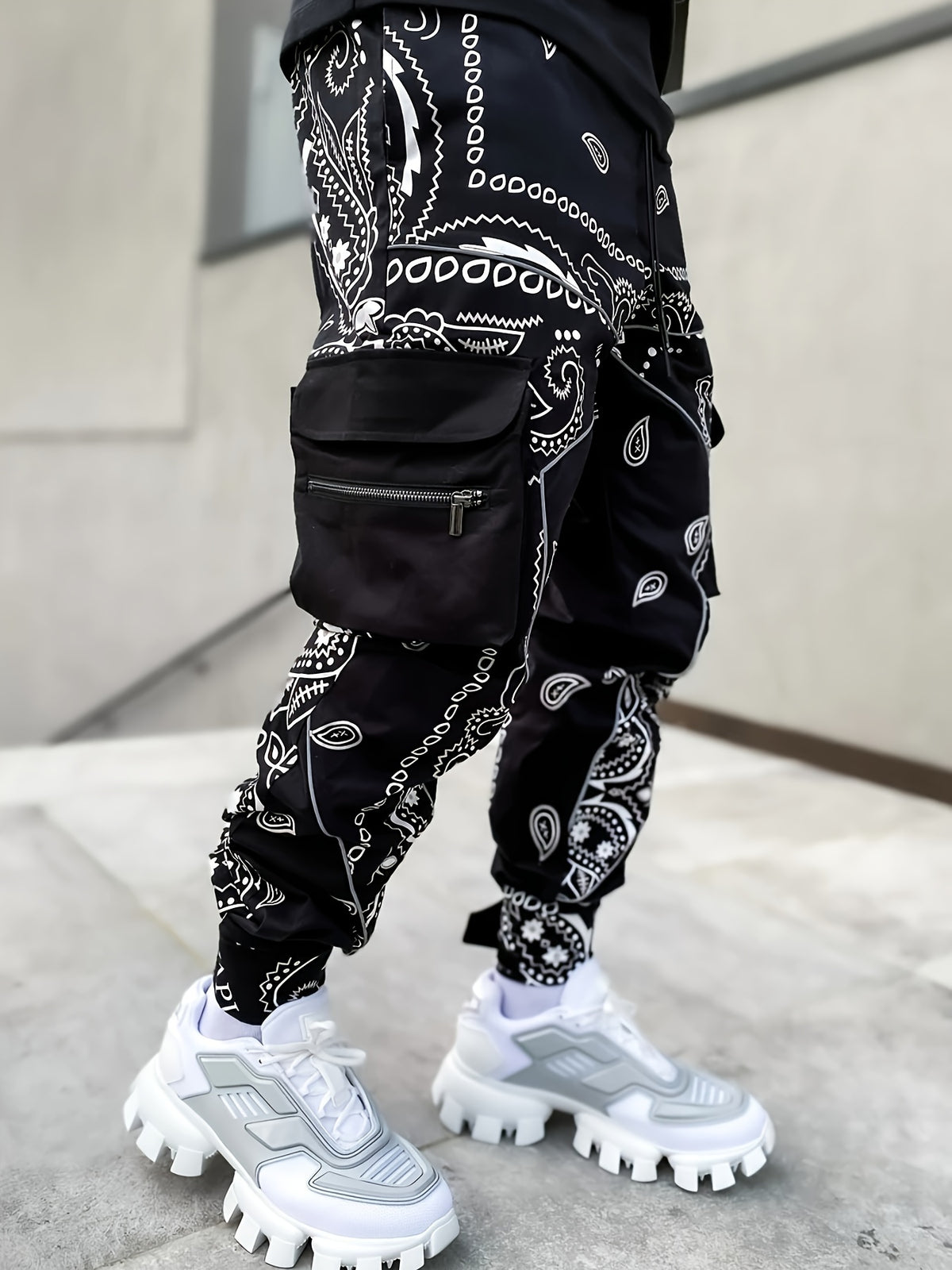 Pantalon cargo de jogging géométrique pour homme – Coupe ample avec poches zippées