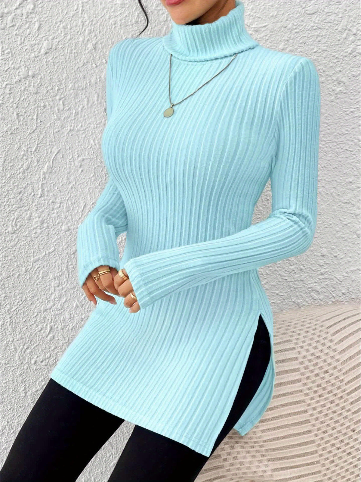 Haut élégant à col roulé pour femme – Tricot doux à manches longues et col montant