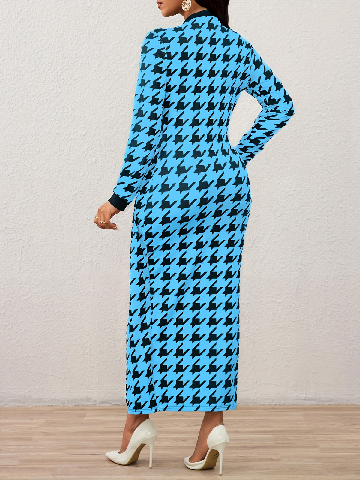 Robe moulante à col montant en pied-de-poule – Robe élégante à manches longues en tricot