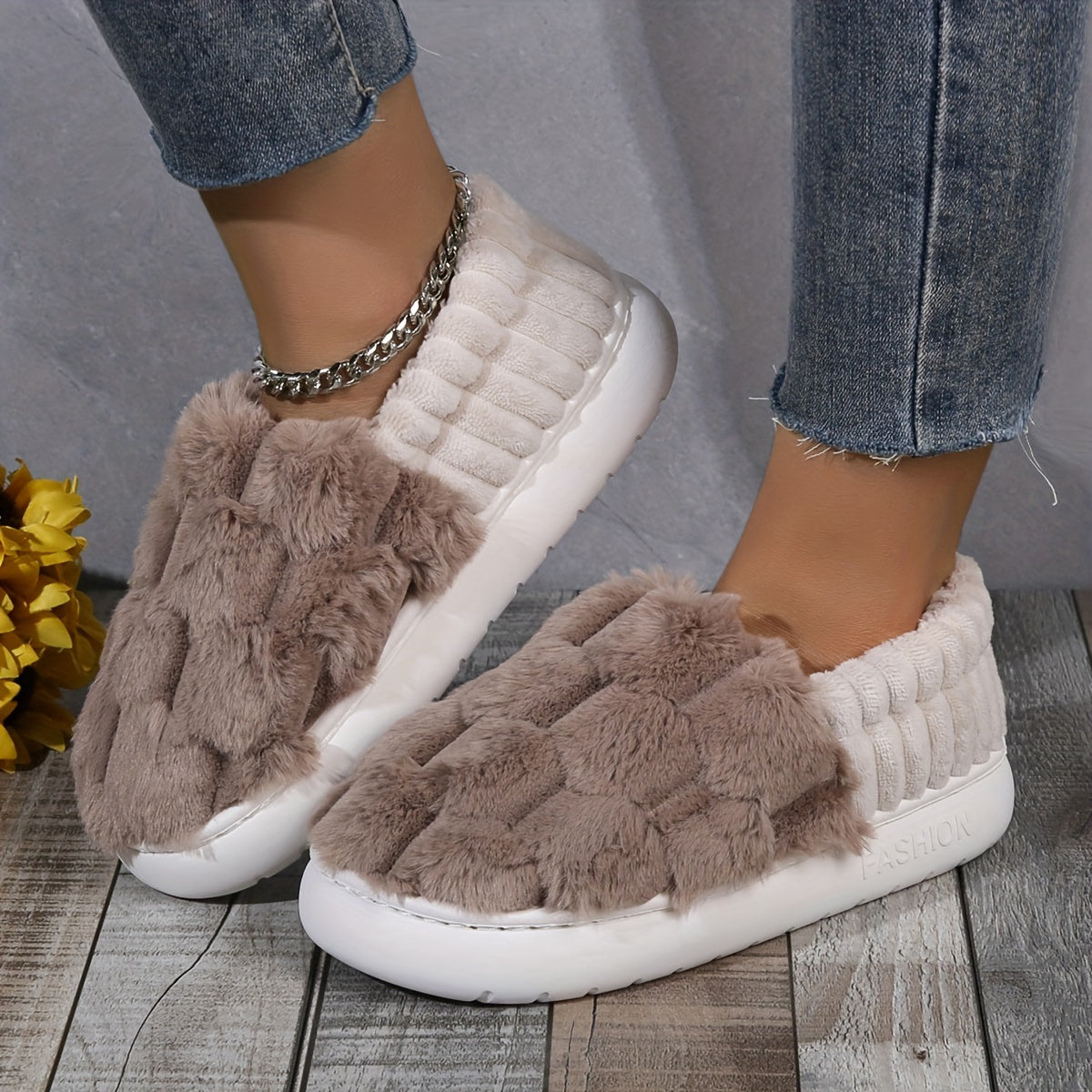 Pantoufles doublées de luxe pour femme – Confort intérieur et extérieur facile à enfiler