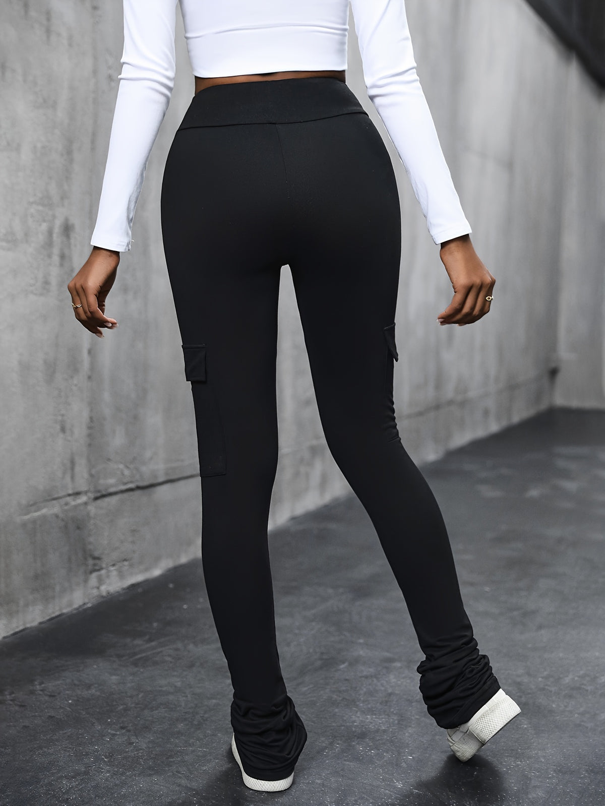 Pantalon cargo évasé – Pantalon femme moulant ultra-extensible avec poches