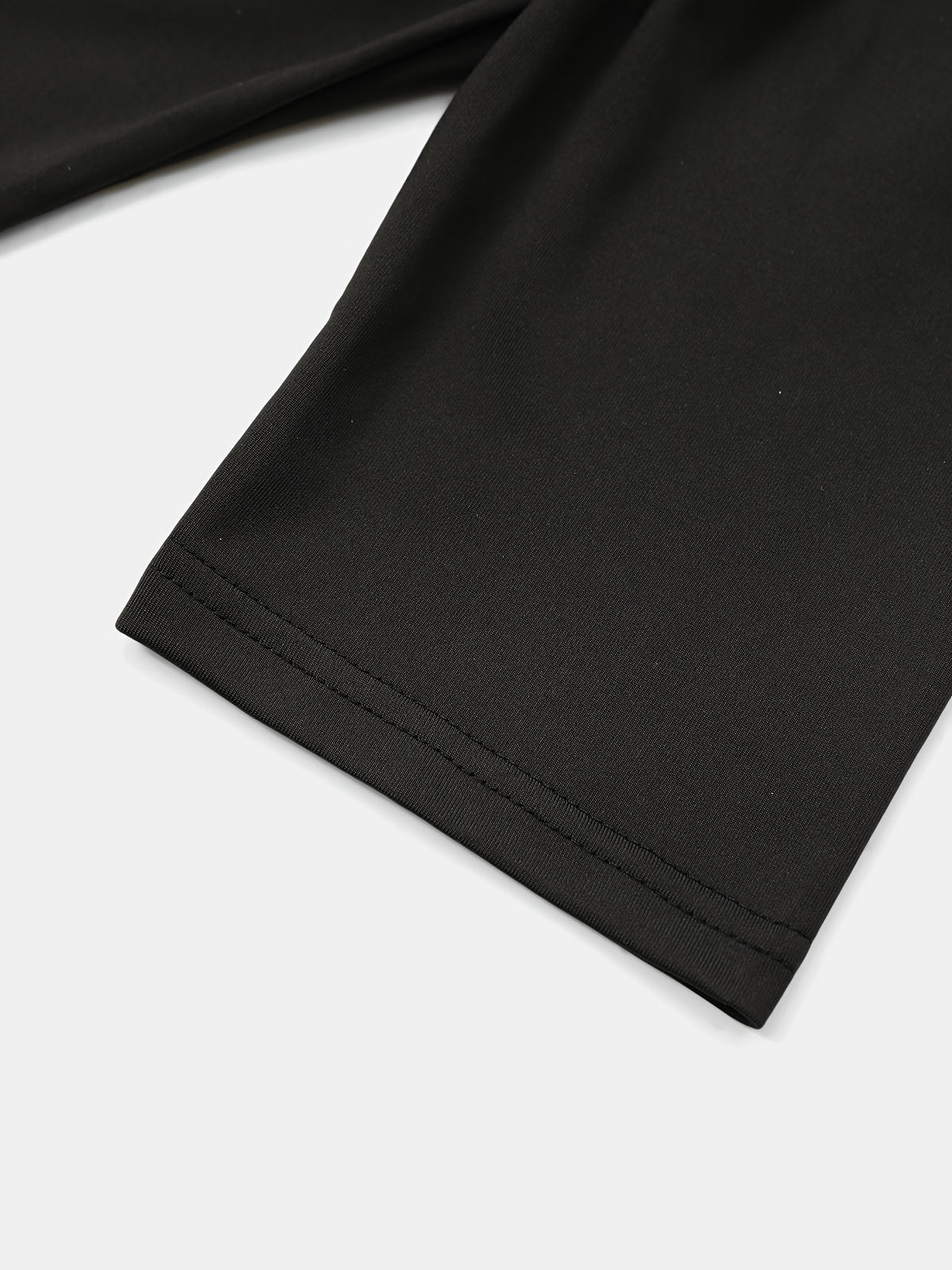Robe midi moulante à encolure bateau – Robe élégante à manches courtes et coupe ajustée