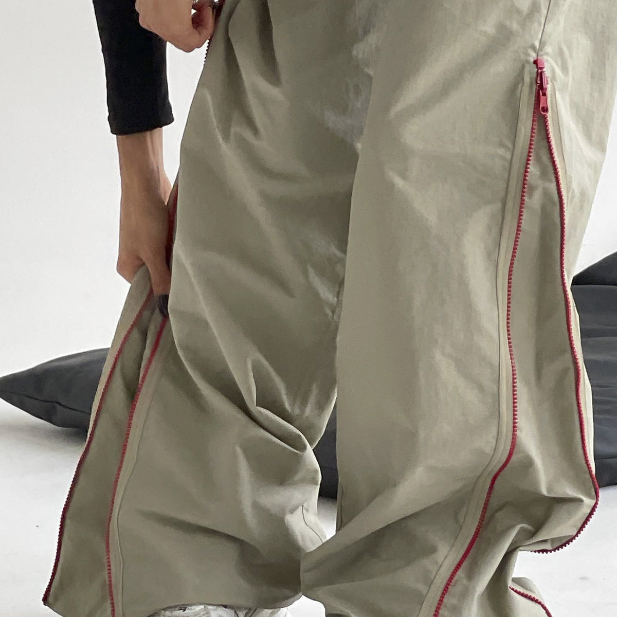 Loom & Soul Women’s All-Matching Loose Trousers – Cotton Low-Waist Wide-Leg Pants with Pocket Design (Khaki)