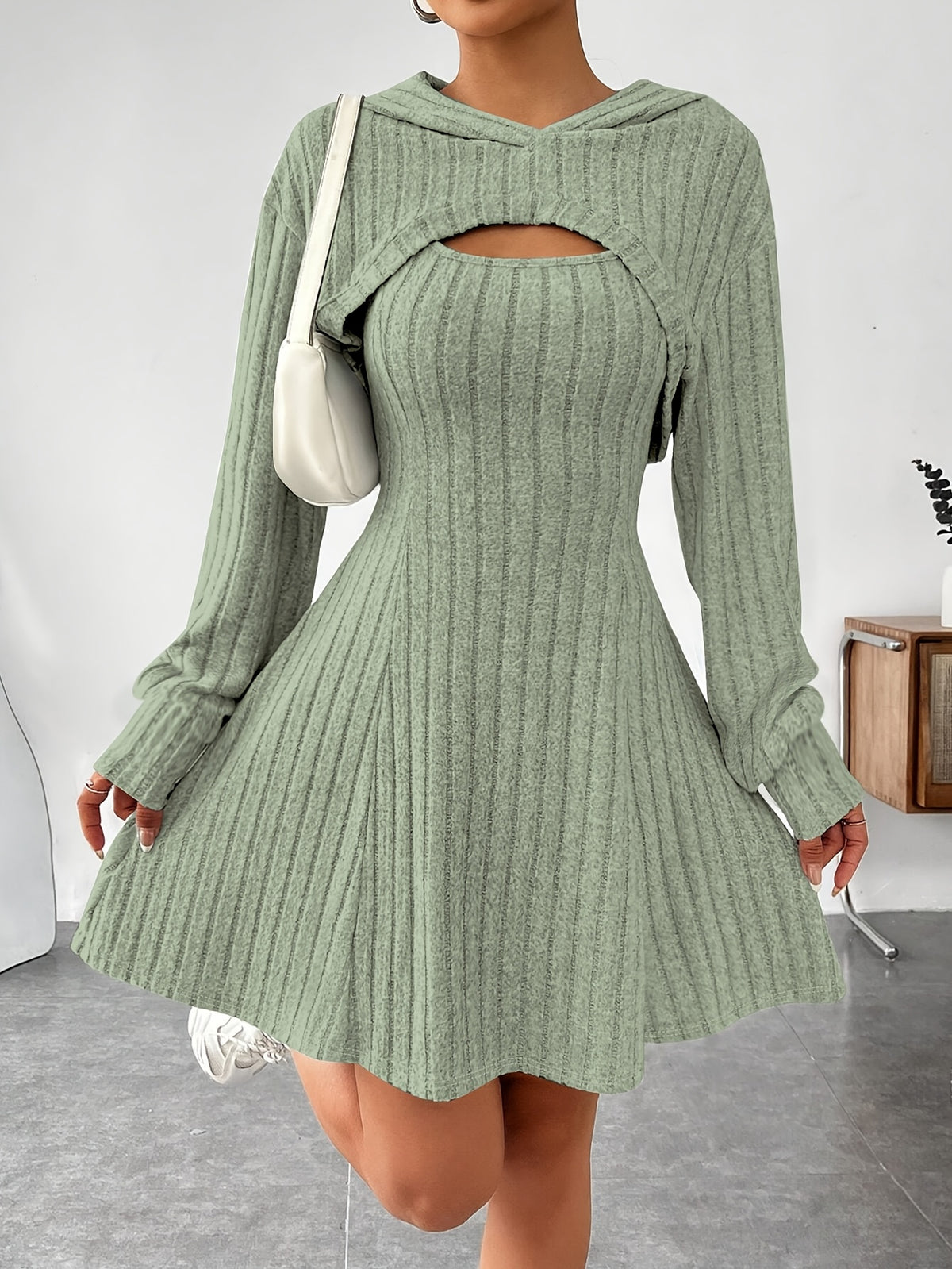 Ensemble 2 pièces côtelé pour femme – Top court à capuche et robe moulante