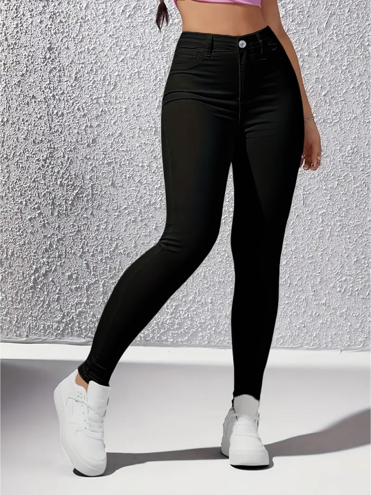 Classic Skinny Jeans – Slim Fit Everyday Denim