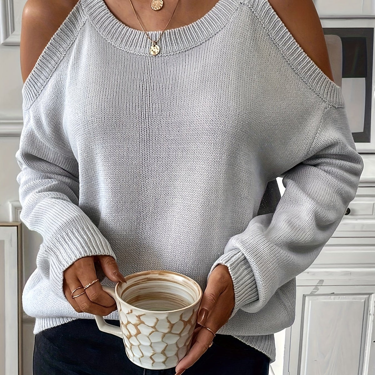 Women’s Elegant Crew Neck Pullover – Soft Knit Fall/Winter Sweater