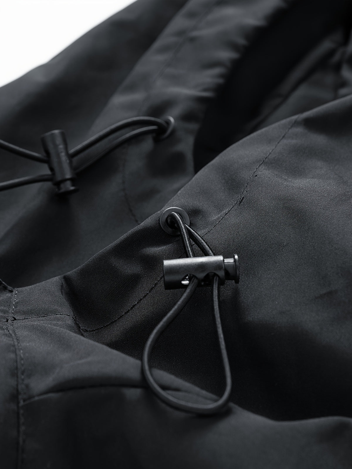 Loom & Soul Men’s Windproof Hooded Jacket – Lightweight Outdoor Essential