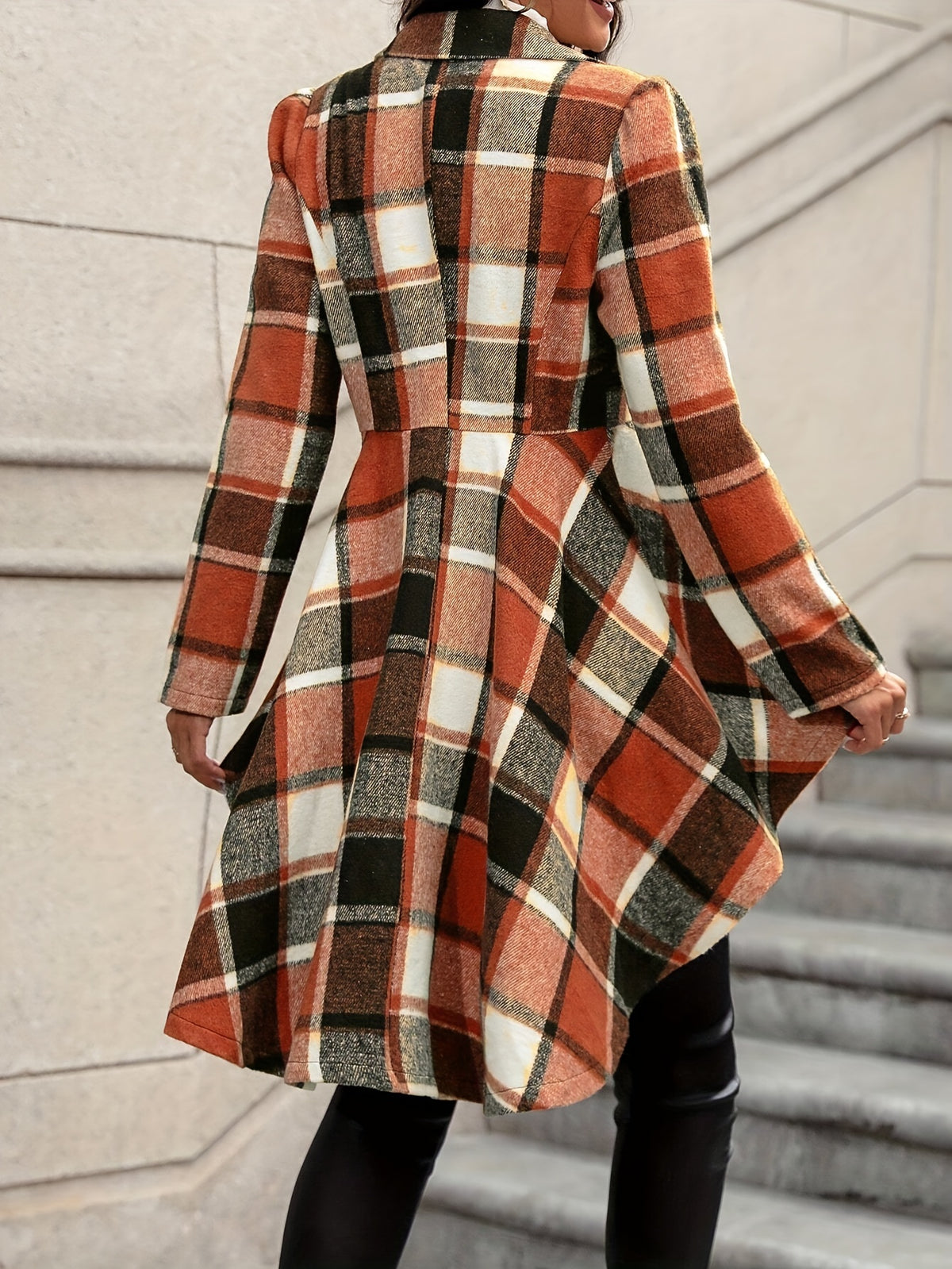 Veste évasée à carreaux pour femme – Manteau d'automne/hiver à revers et ourlet asymétrique, avec boutonnage