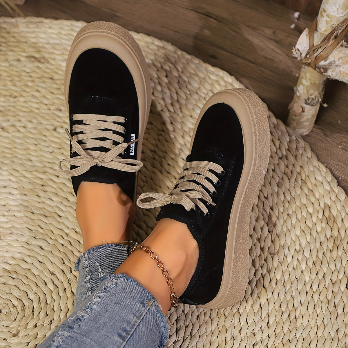 Baskets basses minimalistes à lacets pour femme – Chaussures décontractées polyvalentes