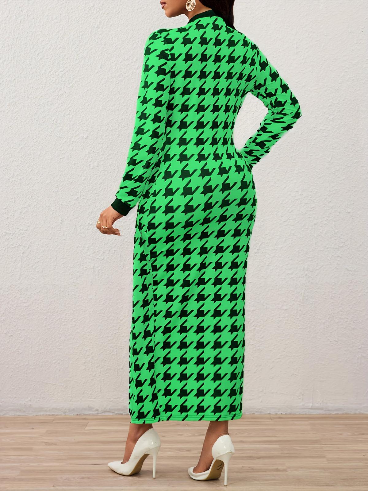 Robe moulante à col montant en pied-de-poule – Robe élégante à manches longues en tricot