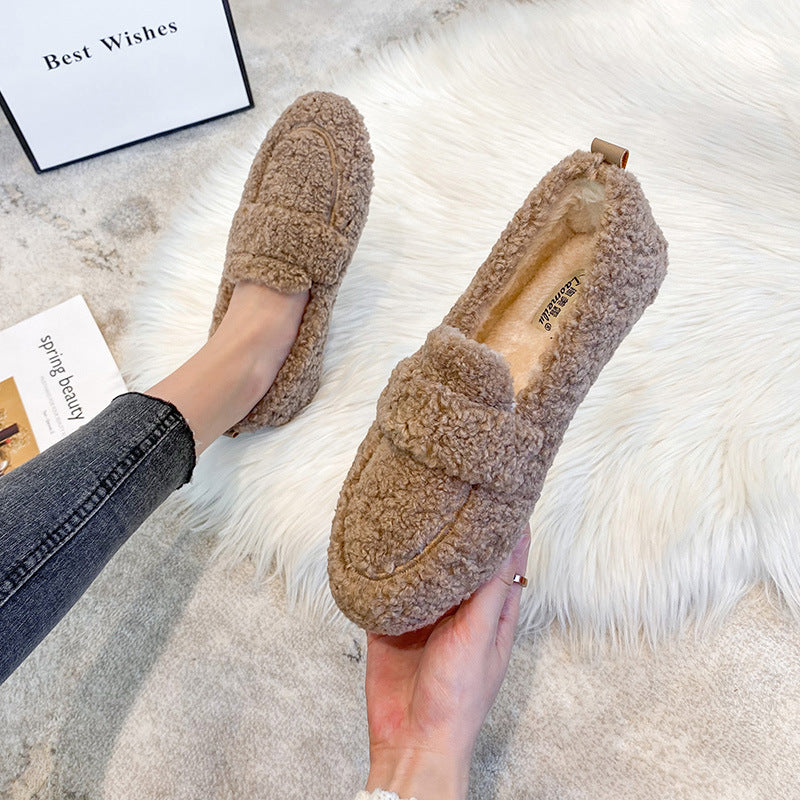 Loom & Soul Women’s Winter Plush Flats – Warm Lamb Wool Slip-On Loafers with Soft Lining and Flat Heel