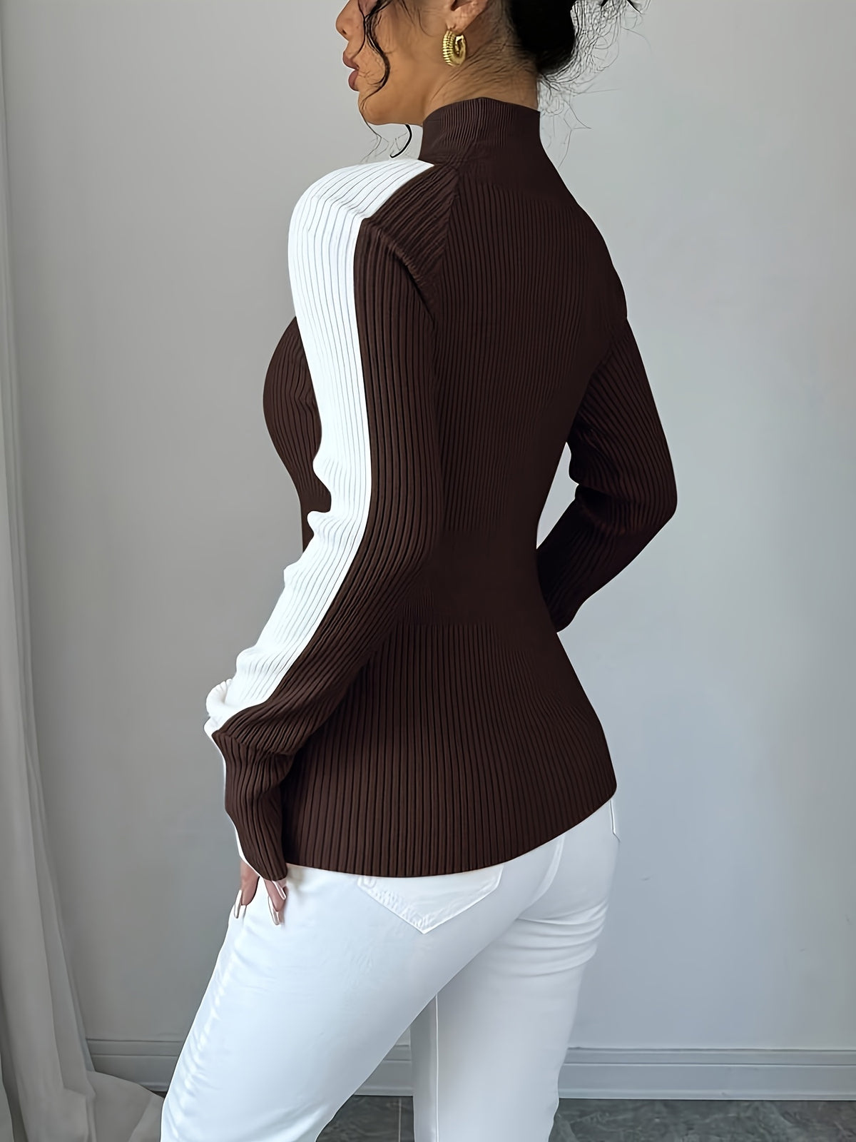 Women’s Color Block Turtleneck Sweater – Elegant Soft Knit Top