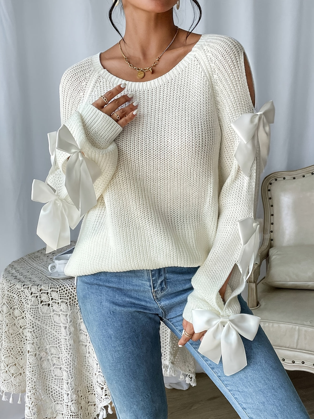 Chandail à manches creuses et nœud papillon – Haut en tricot élégant à col rond pour femme