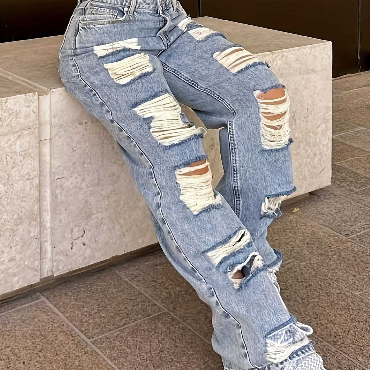 Jean Large Coupe Vintage Effet Délavé – Denim Urbain Bleu Lavé Classique