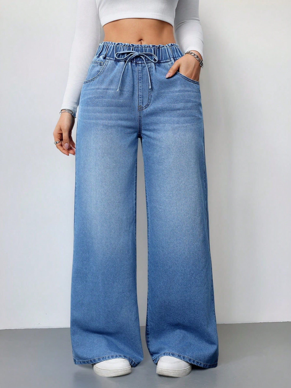 Jean large taille haute pour femme – Denim stretch avec cordon de serrage 2025