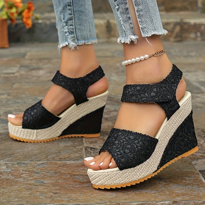 Sandales compensées en dentelle noire – Talons d'été élégants avec bride cheville