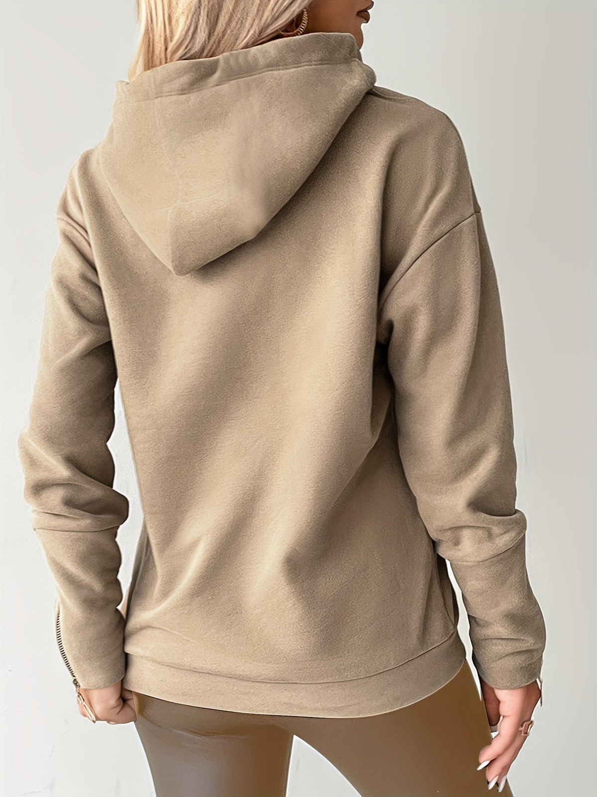 Sweat à capuche zippé en molleton doux avec pompons pour femme – Idéal automne/hiver