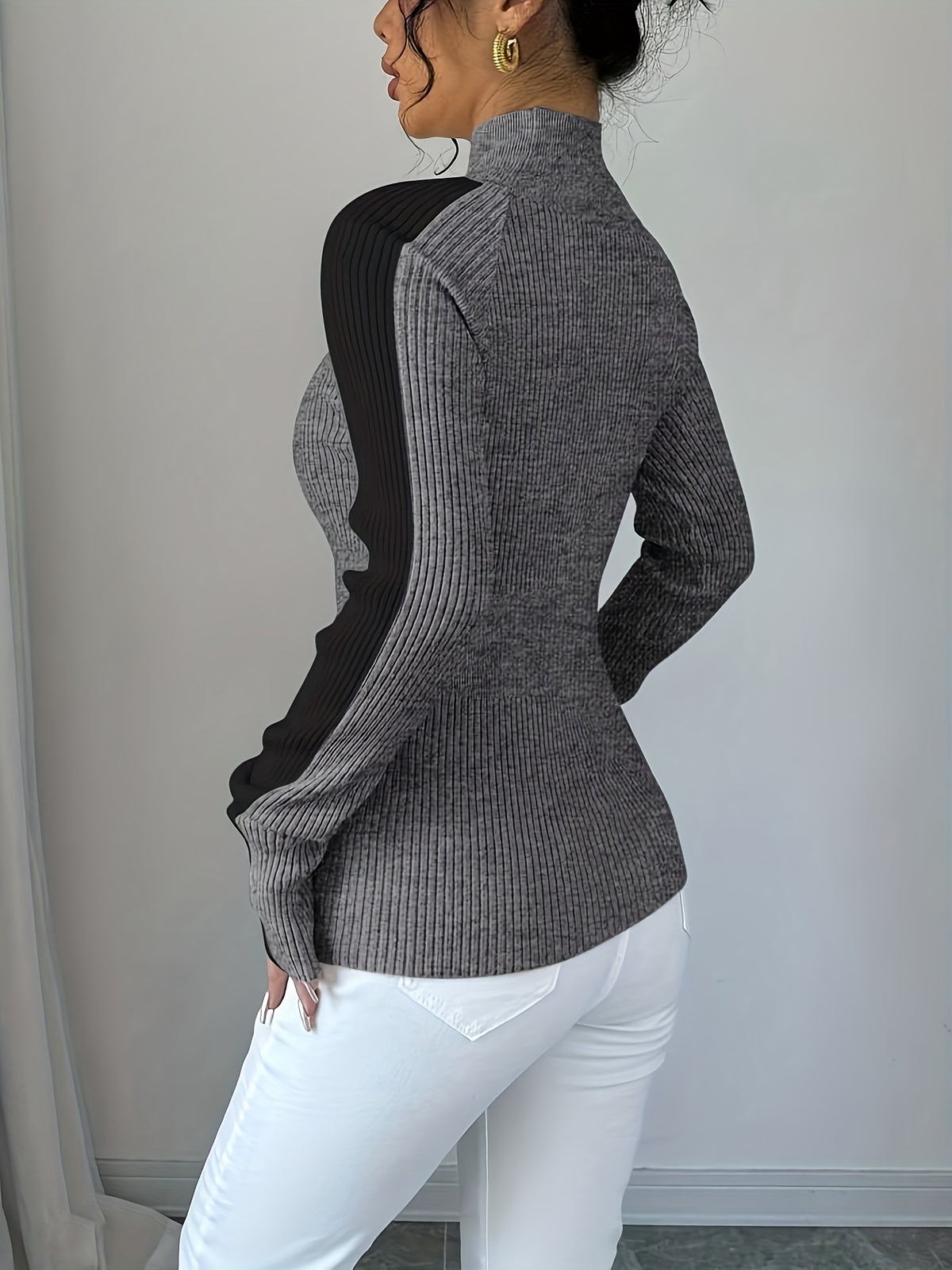 Women’s Color Block Turtleneck Sweater – Elegant Soft Knit Top